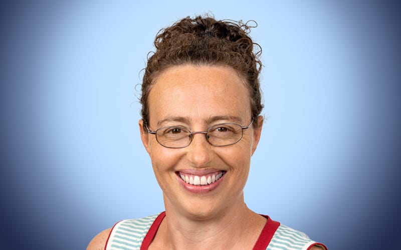 Dr Lorana Bartels