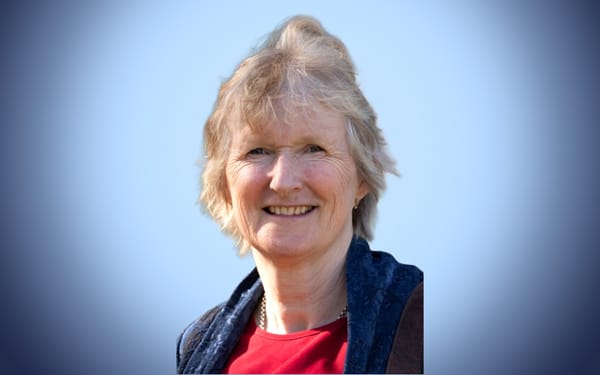 Dr Alison Poulton